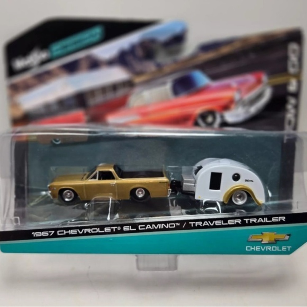 Maisto 1967 Chevrolet El Camino & Trailer Diecast Model 1:64